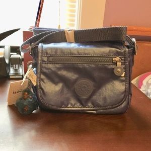 NWT Kipling Sabían Crossbody bag (Small)